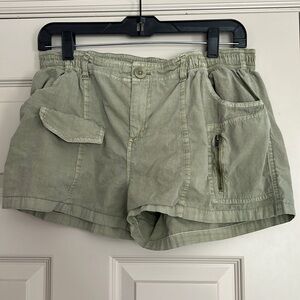 Wild Fable green shorts